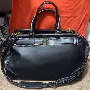 Gorgeous Black Leather Bag🖤🖤Unique design 🖤